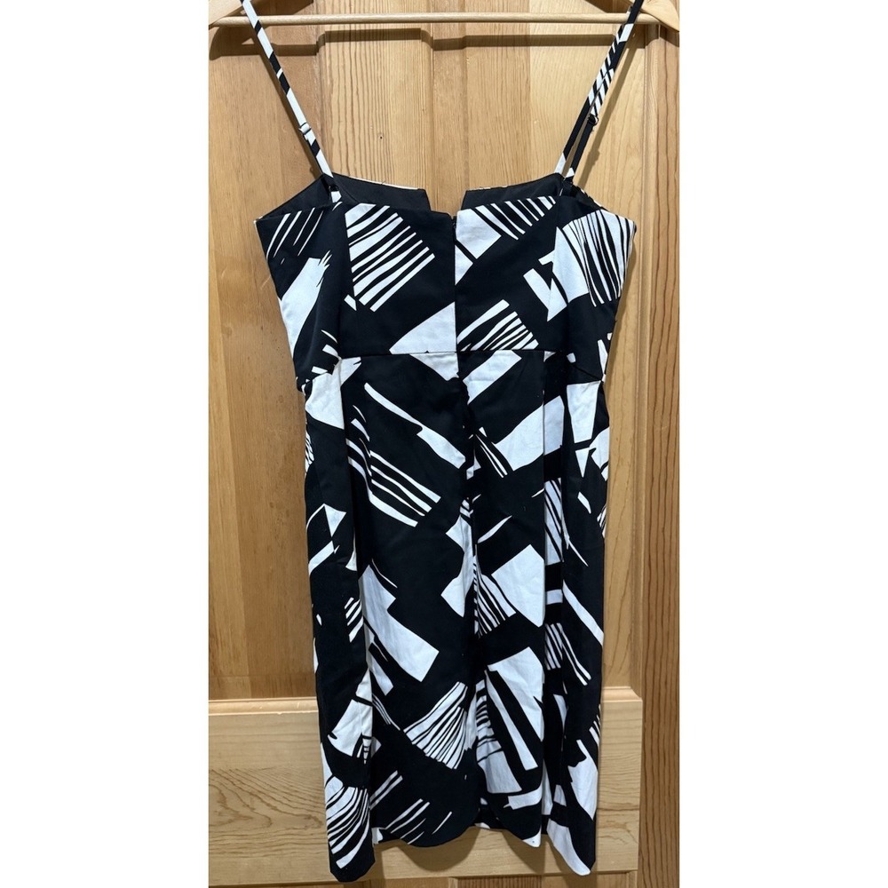 WHBM White House Black Market Dress Black And White Pattern Sleeveless 4